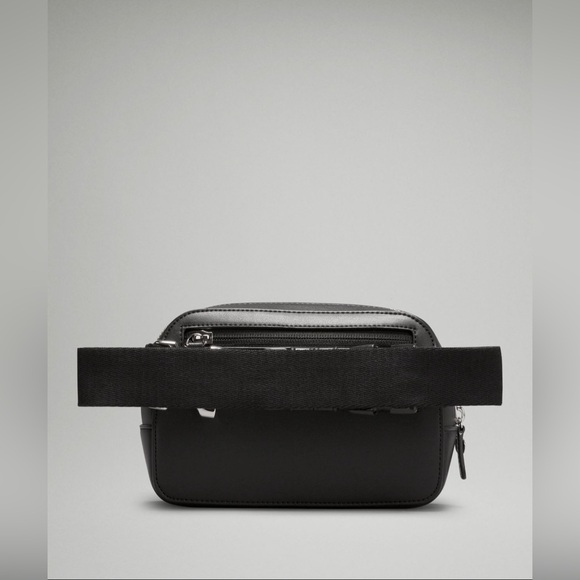 Lululemon Everywhere Belt Bag Cactus Material 1L - Picture 3 of 12